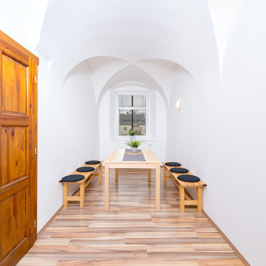 Penzion, Restaurant Gloria Chrastava المظهر الخارجي الصورة